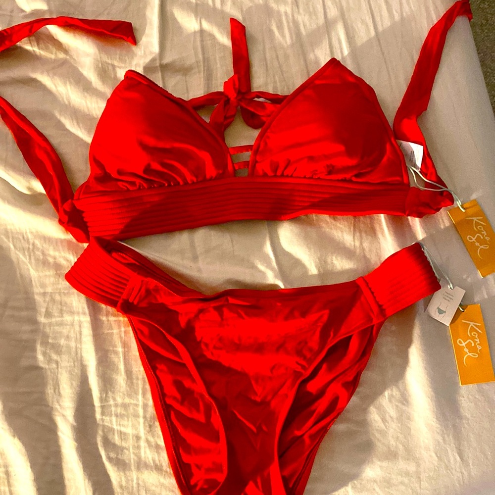 Kona Sol 12-14 bikini never worn